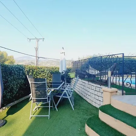 Avec Piscine Feriehus Saint-Laurent-du-Var