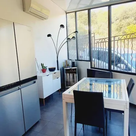 Holiday home Avec Piscine Saint-Laurent-du-Var