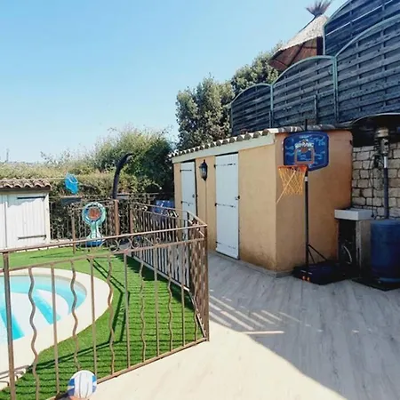 Avec Piscine